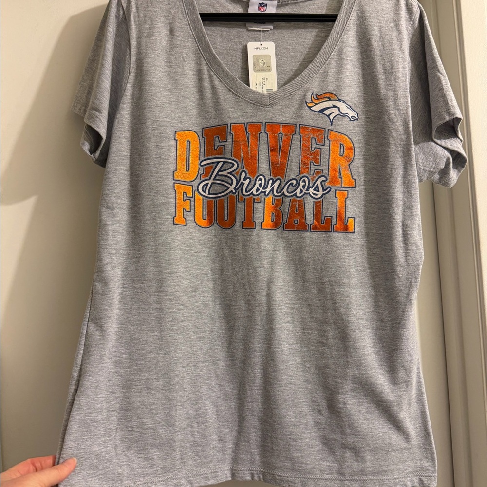Women’s L Gray Denver Broncos Football T-Shirt